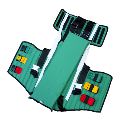 Eine gelbe Schaufeltrage - Trage die in 2 Teile getrennt werden kann, um Personen mit Rückenverletzungen schonen zu transportieren.